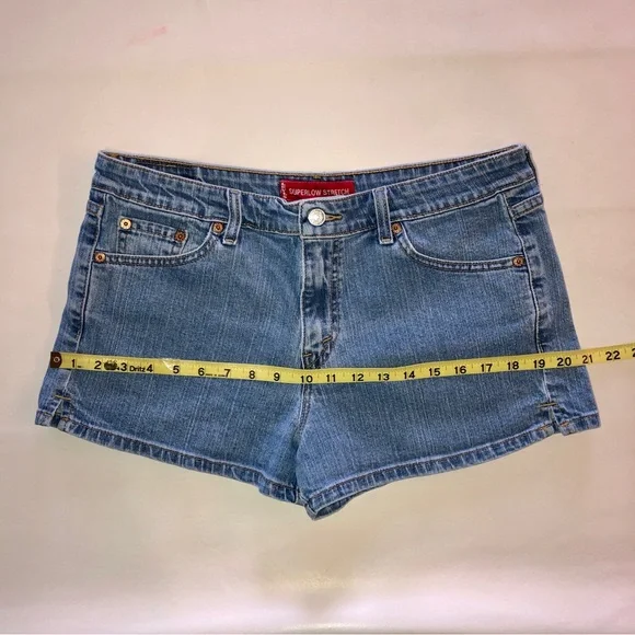 Vintage Levi’s SuperLow Stretch Denim Shorts (13 Junior) - Picture 9 of 15